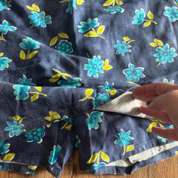 Petite Sophisticate & Co. Vintage Outfit - Picture 2 of 5